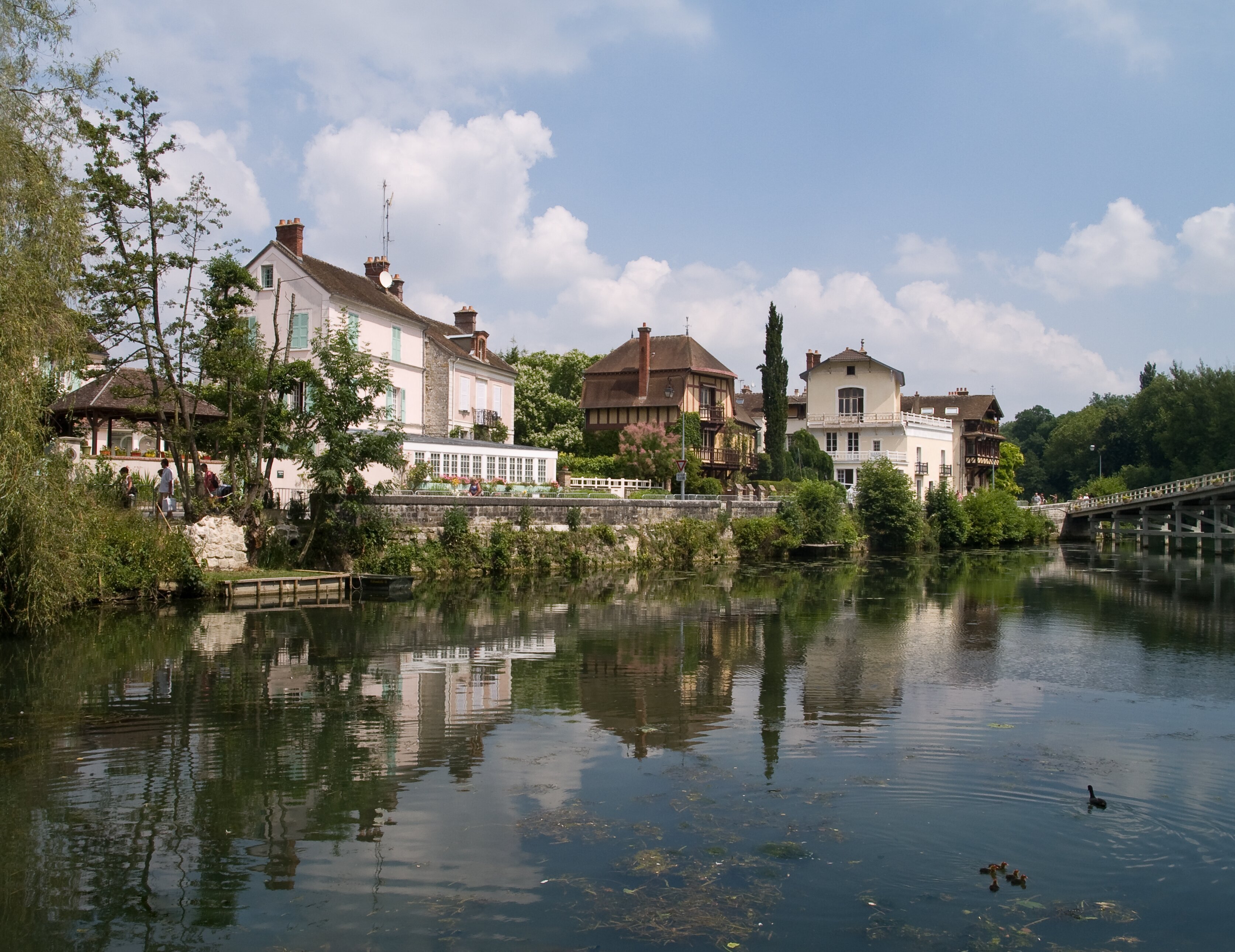 Seine's. Самуа-сюр-сен. Marne Франция. Аньер сюр сен Франция. Река Марна.