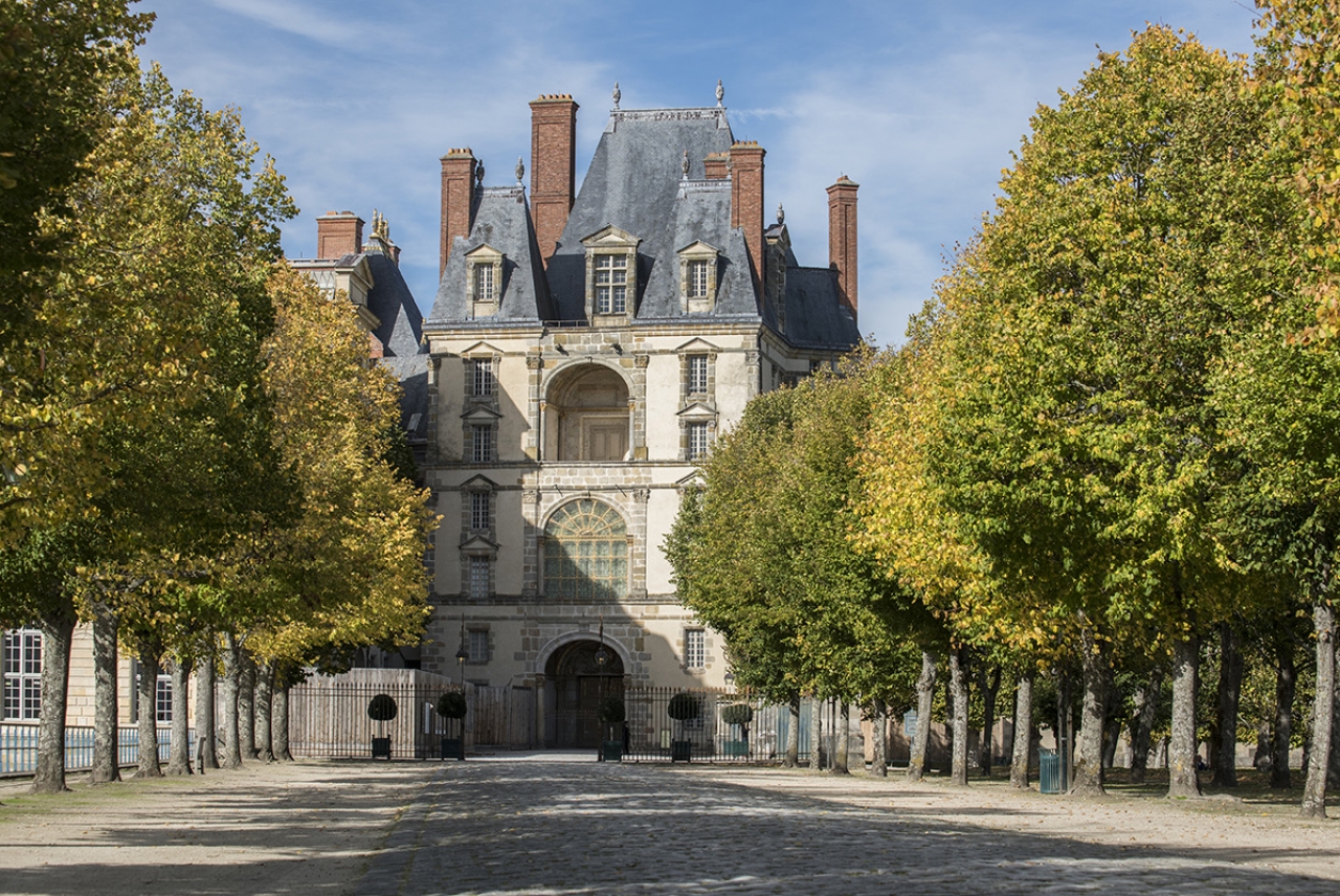 Allée de Maintenon.